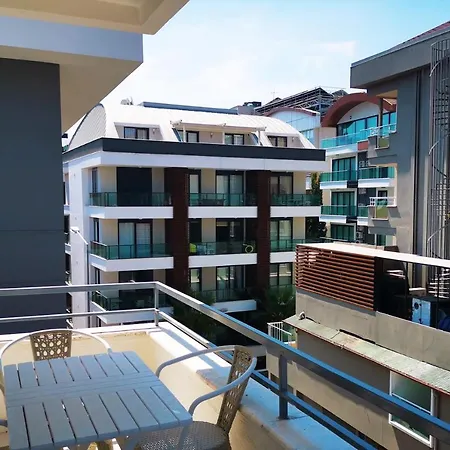 Apartment Homerent At Kleopatra